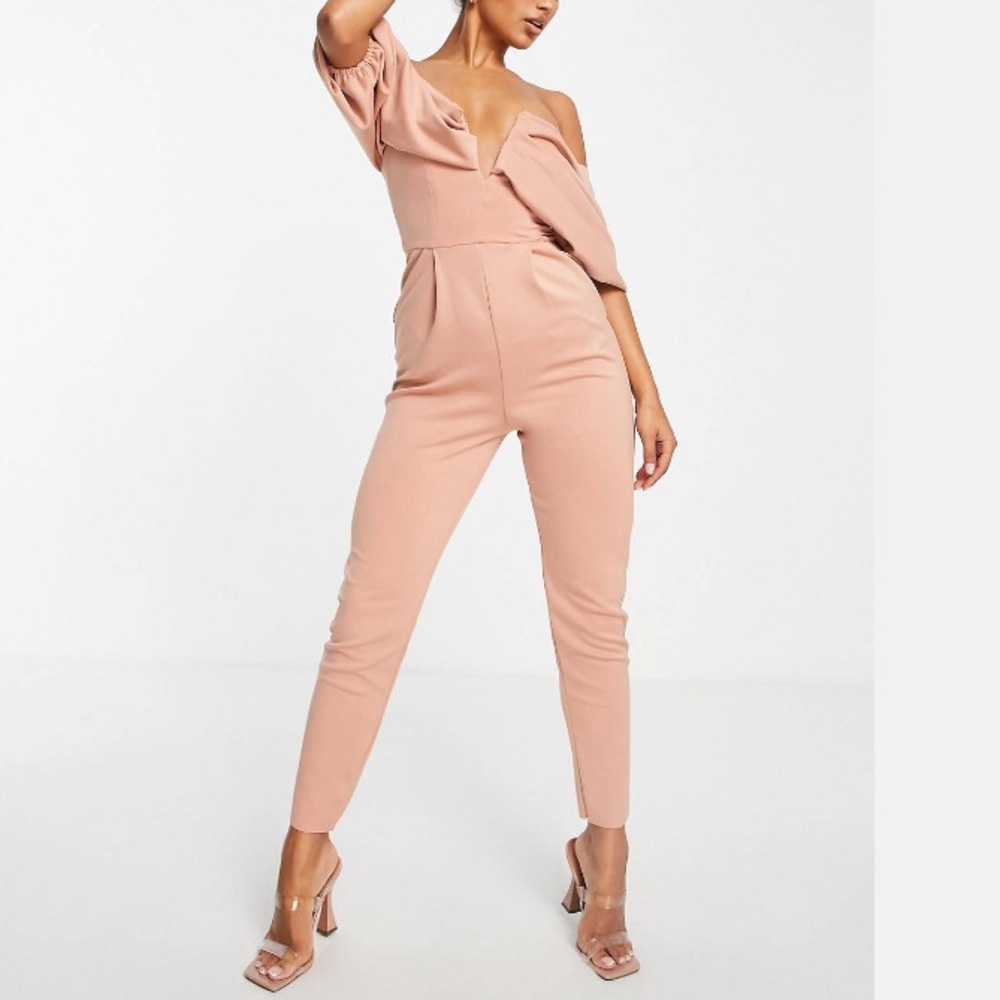 Blush Scuba Going Out Romper/ NEVER WORN.